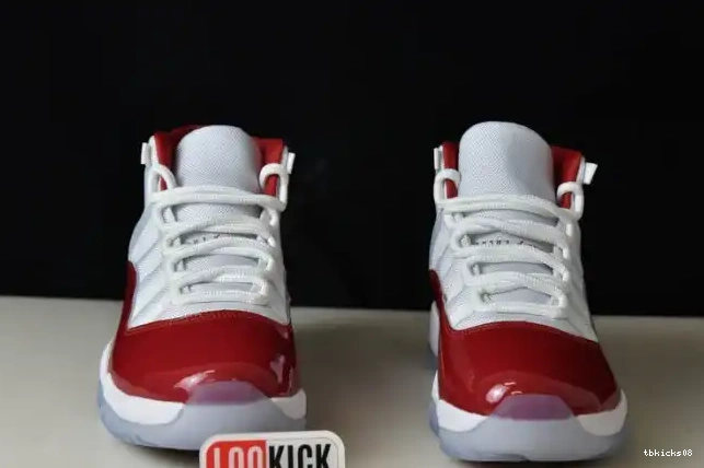 Reps TBkick Cherry 11 CT8012-116 Jordan Air 0618
